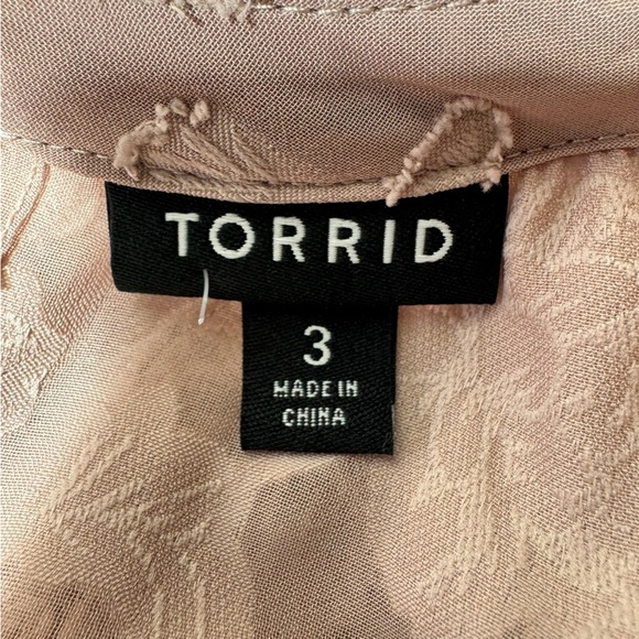 Torrid Chiffon Clip Floral Bubble Hem Blouse Size 3x - Picture 15 of 16